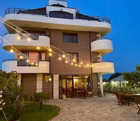 Silistar Szálloda 3*